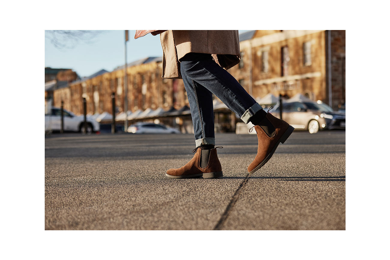 blundstone-2391-brown-suede-dress-chelsea-boot-heritage image 3