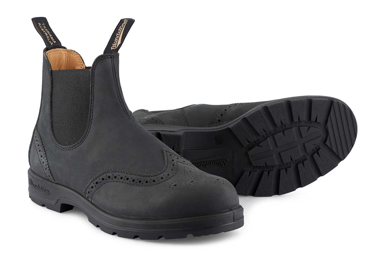 blundstone-1472-rustic-black-brogue-chelsea-boot-budapester image 4