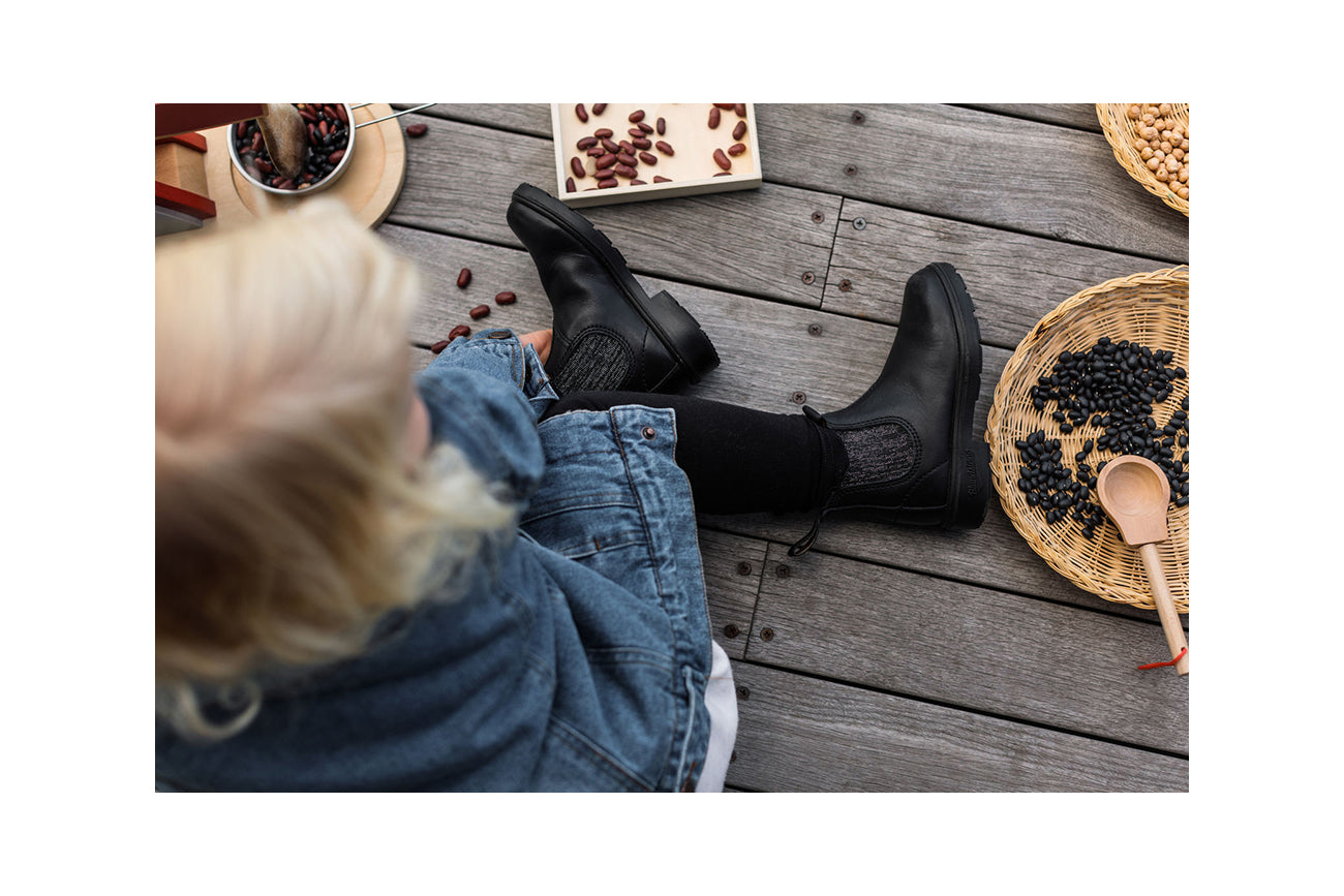 blundstone-2096-kids-chelsea-boot-voltan-black-silver-glitter image 4