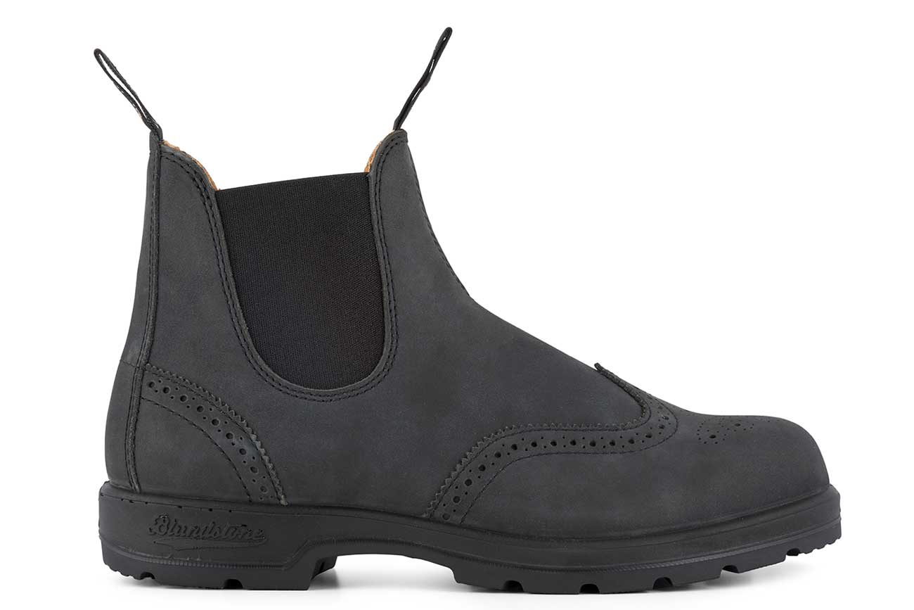 blundstone-1472-rustic-black-brogue-chelsea-boot-budapester image 1