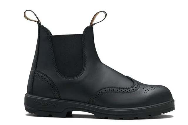 blundstone-classic-2443-chelsea-boot-brogued-black-lochmuster image 1