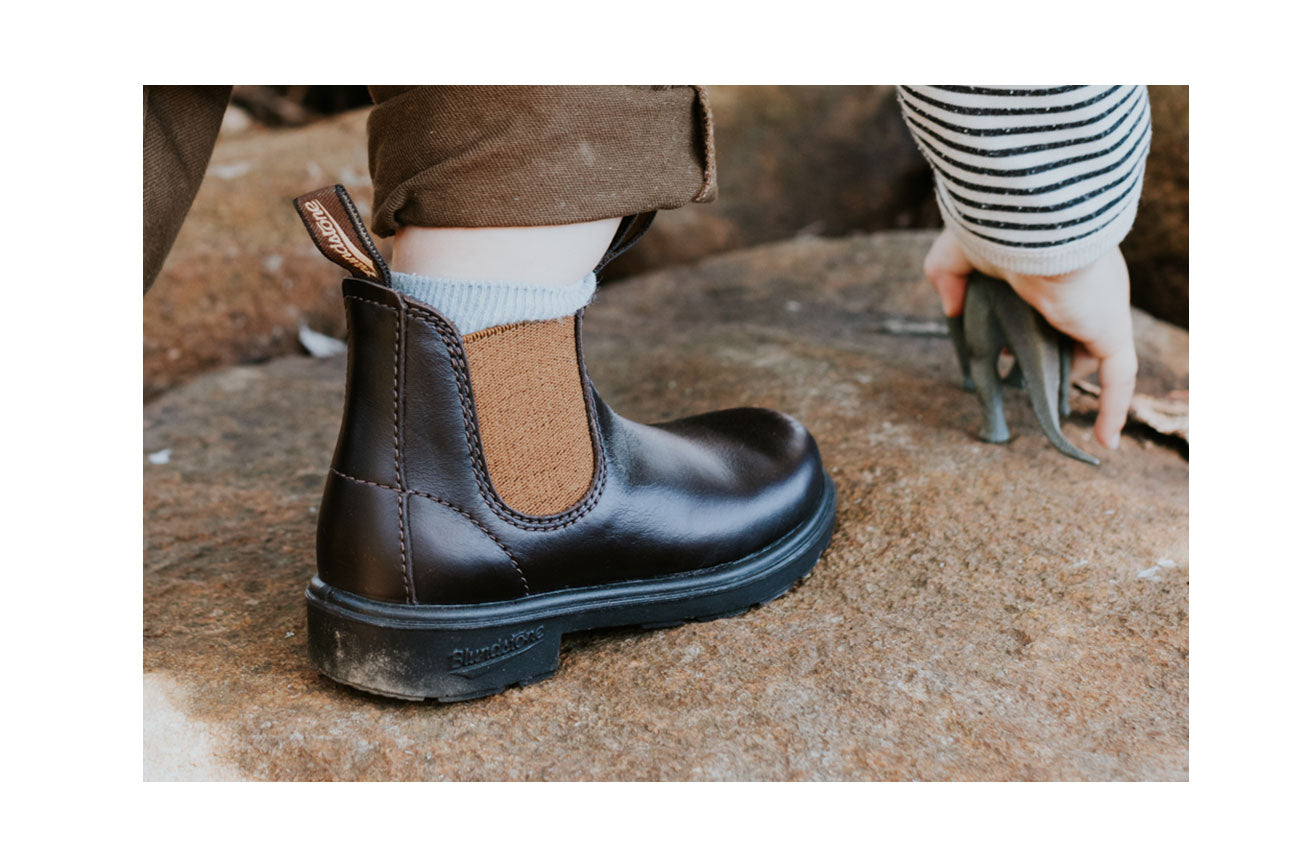 blundstone-2591-kids-chelsea-boot-brown-toffee-elastic image 3