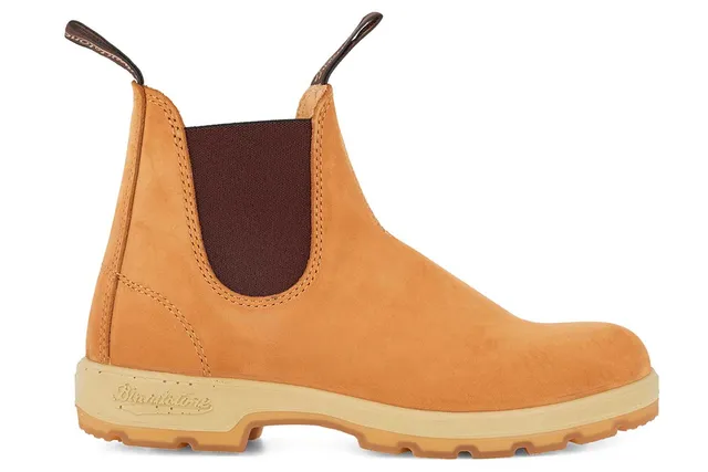 blundstone-1318-wheat-nubuk-gumsole-classics-chelsea-boots image 1