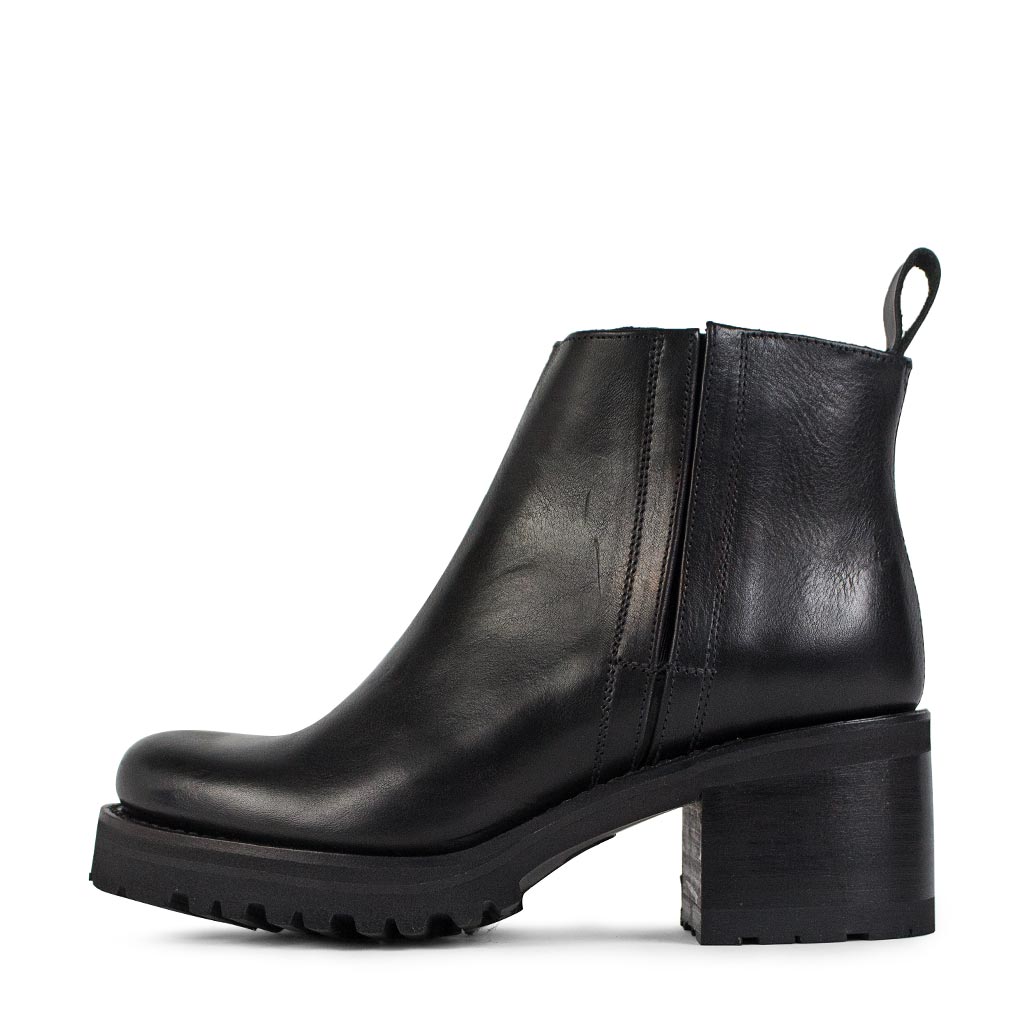 sendra-boots-s0022-12131-sara-negro-damen-leder-stiefelette image 1