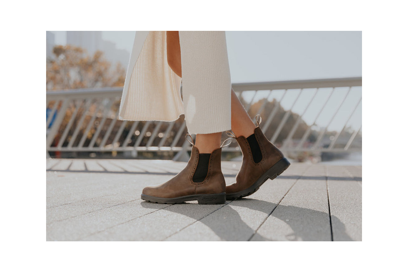 blundstone-2151-antique-brown-damen-chelsea-boot-lyra-lochung image 4
