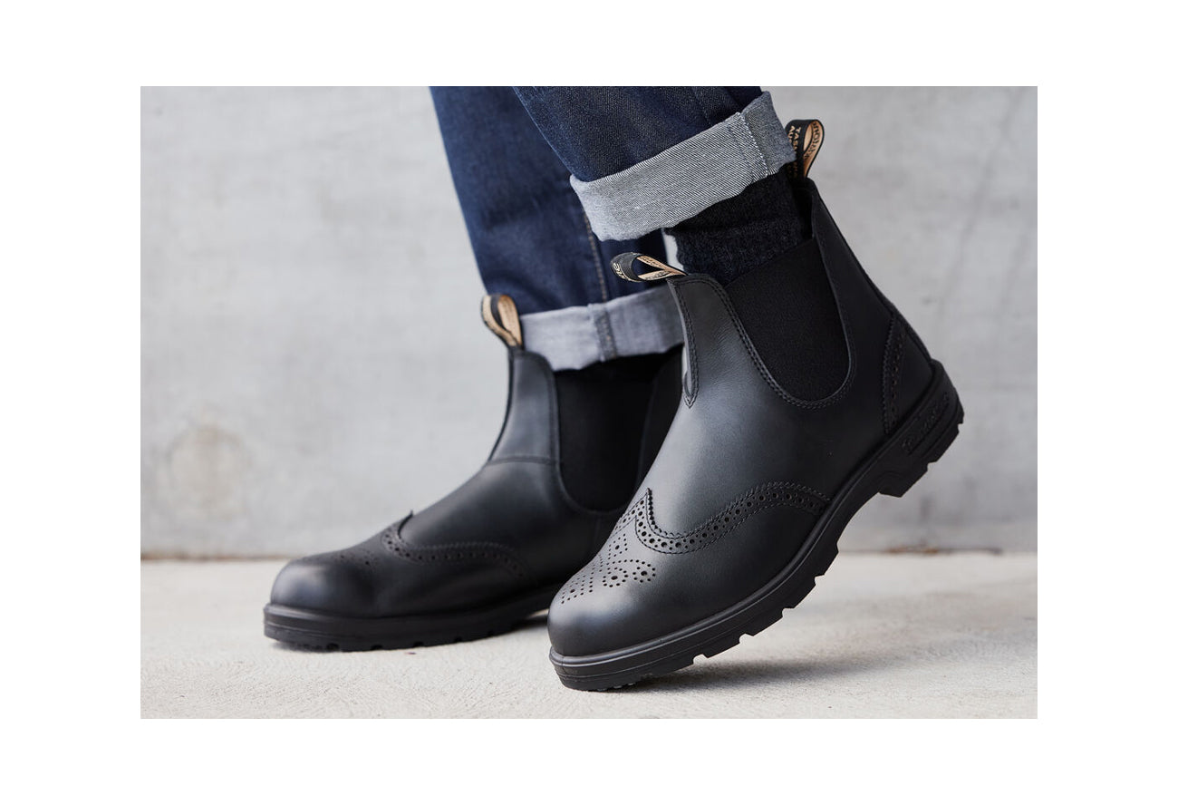 blundstone-classic-2443-chelsea-boot-brogued-black-lochmuster image 3