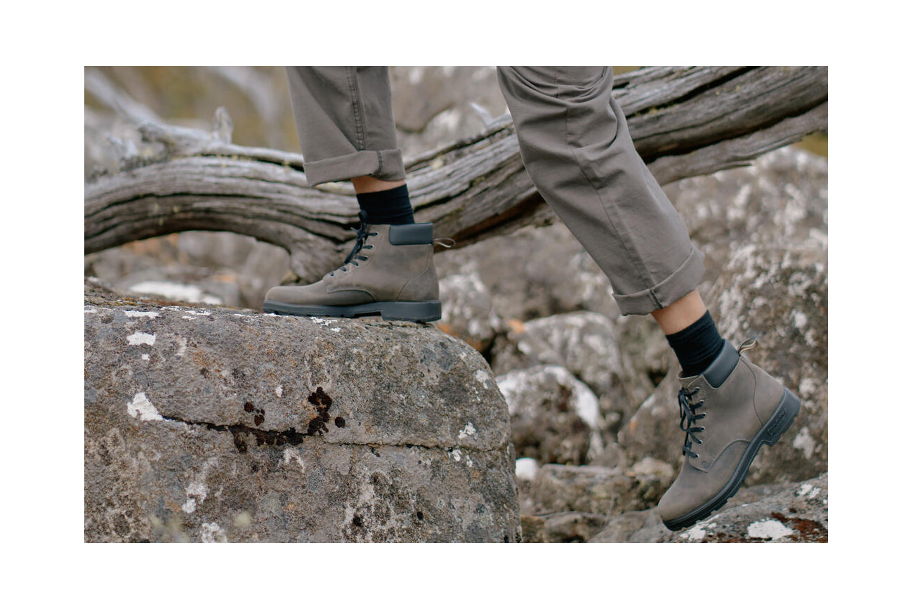 blundstone-2429-clay-lace-up-boot-originals image 3