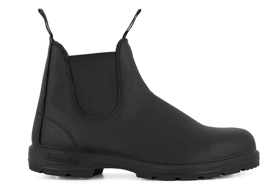 blundstone-566-thermal-chelsea-boot-black image 1