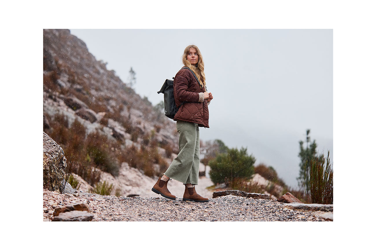 blundstone-2544-chelsea-boot-teak-oiled-nubuck-classics image 4