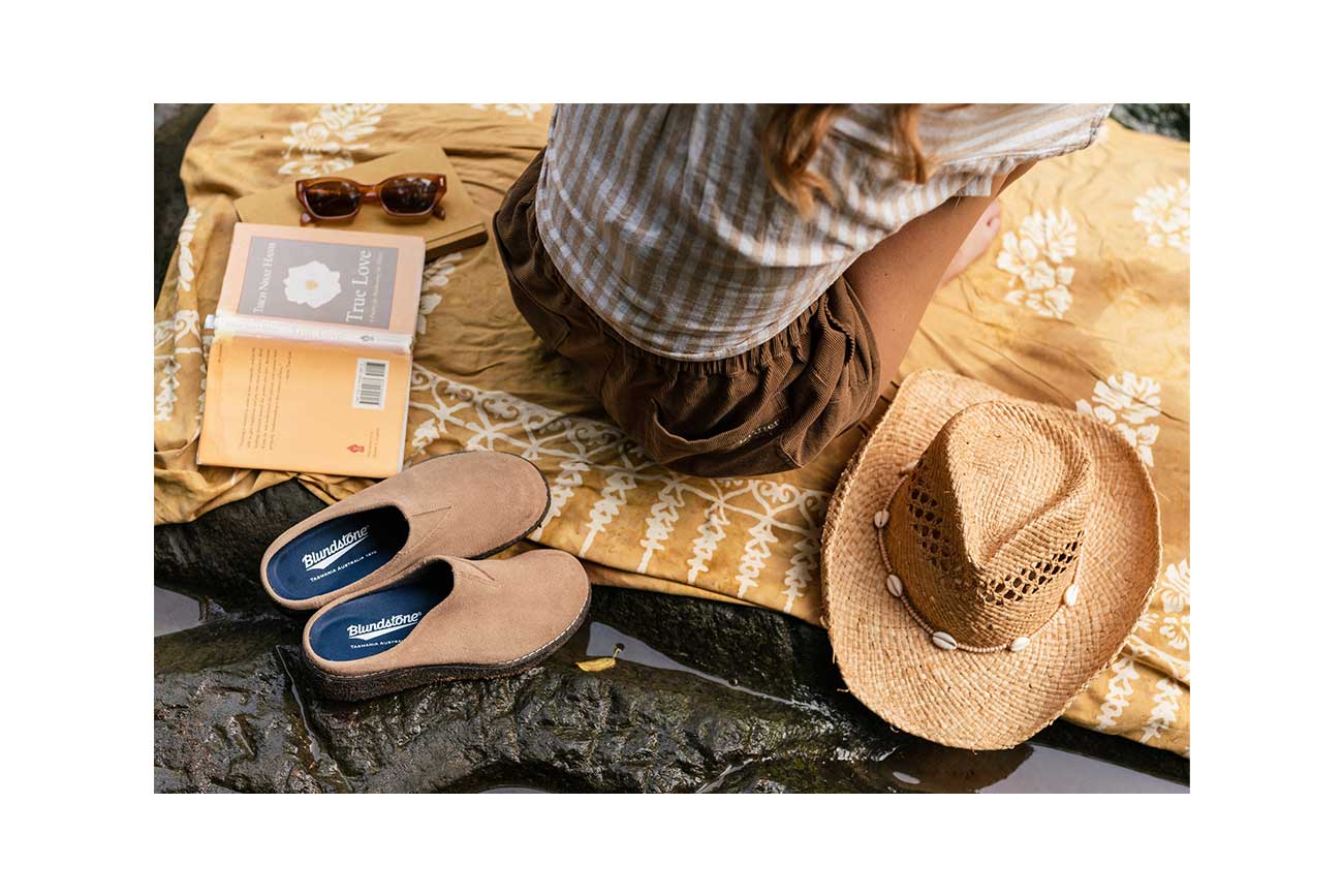 blundstone-2692-sand-suede-aerocork-clog-slip-on image 3