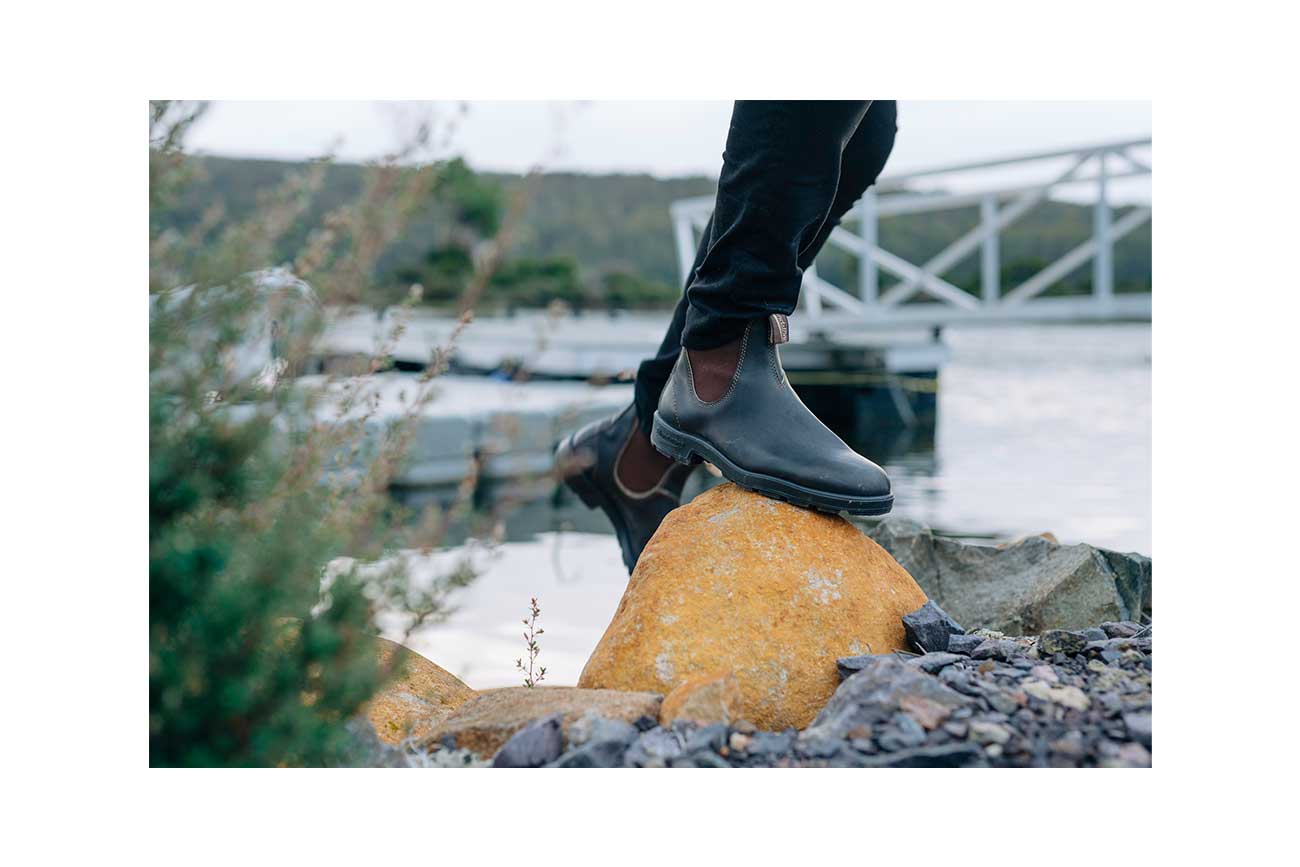 blundstone-500-stout-brown-original-chelsea-boot image 6
