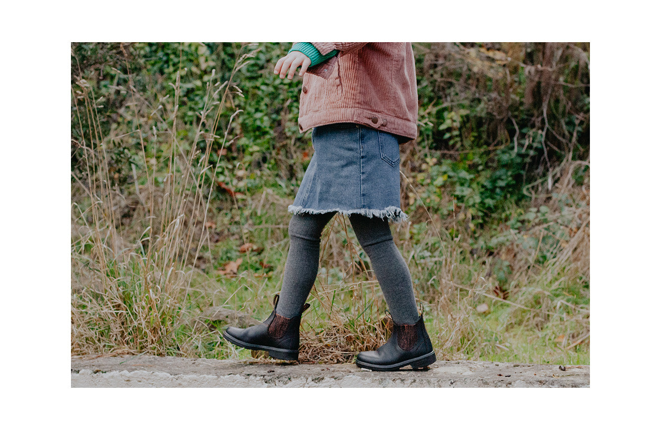 blundstone-1992-black-bronze-glitter-kinder-chelsea-boot image 6